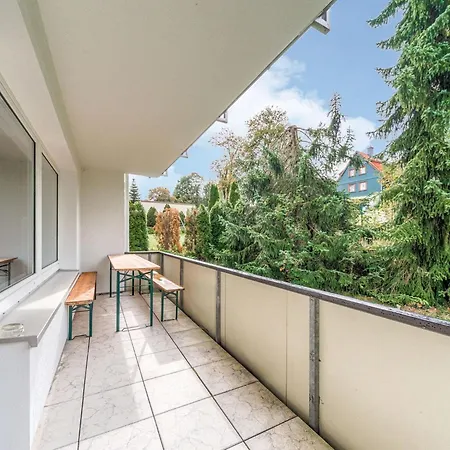 In With Balcony Fenced Garden Bbq *